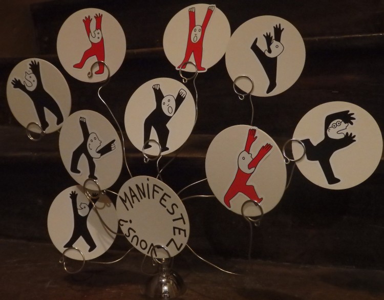 9 personnages en colère !