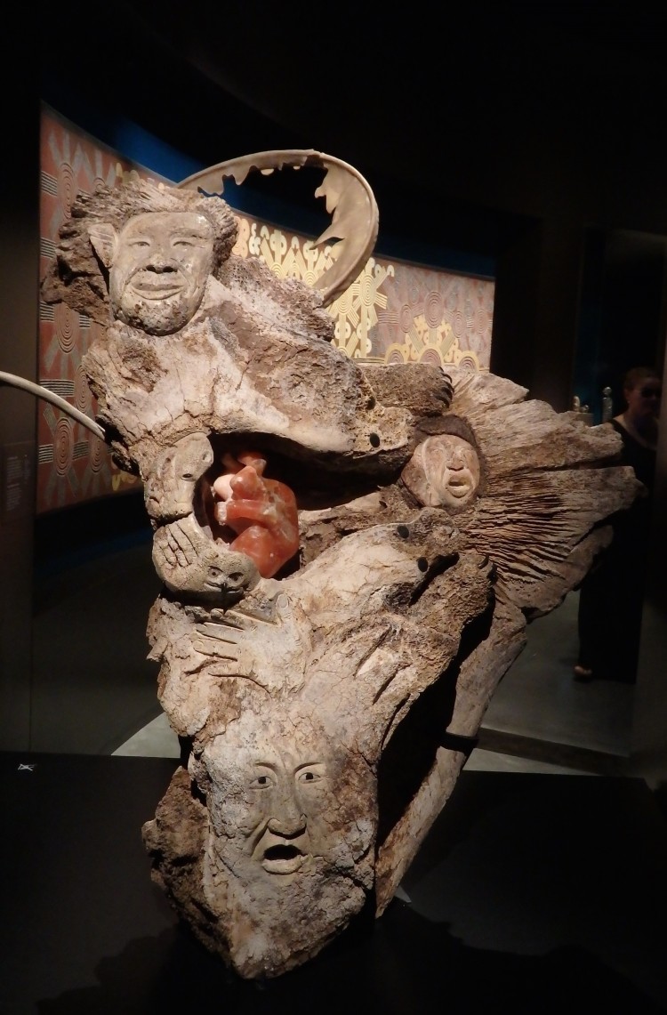 sculpture inuit